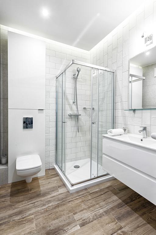 E-Apartments Dzielna 72 Warsaw Exterior photo