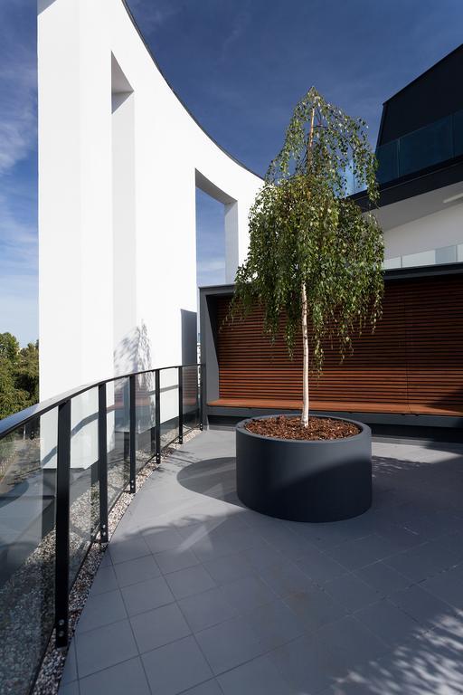 E-Apartments Dzielna 72 Warsaw Exterior photo